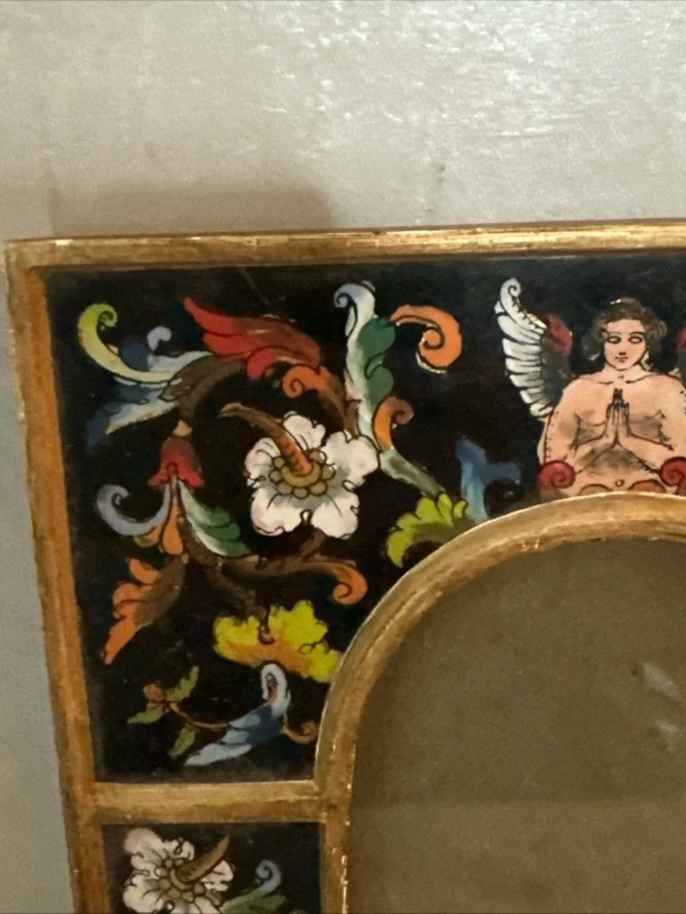 UNIQUE VINTAGE PICTURE FRAME w/Reverse Painting on GLASS 3.5X5 - Picture 3 of 11